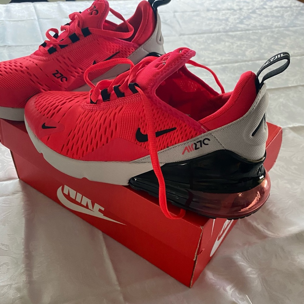 Nike